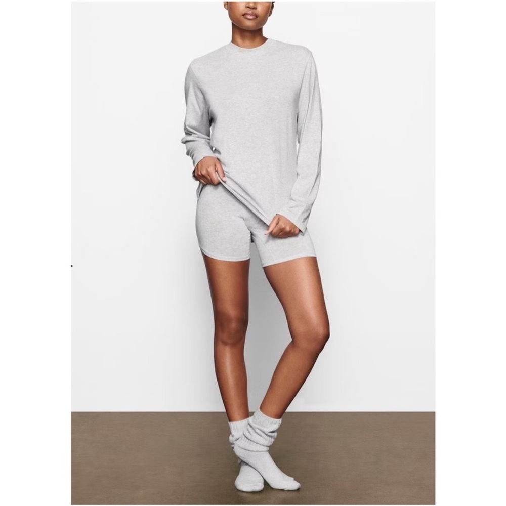 Gray Long sleeve
